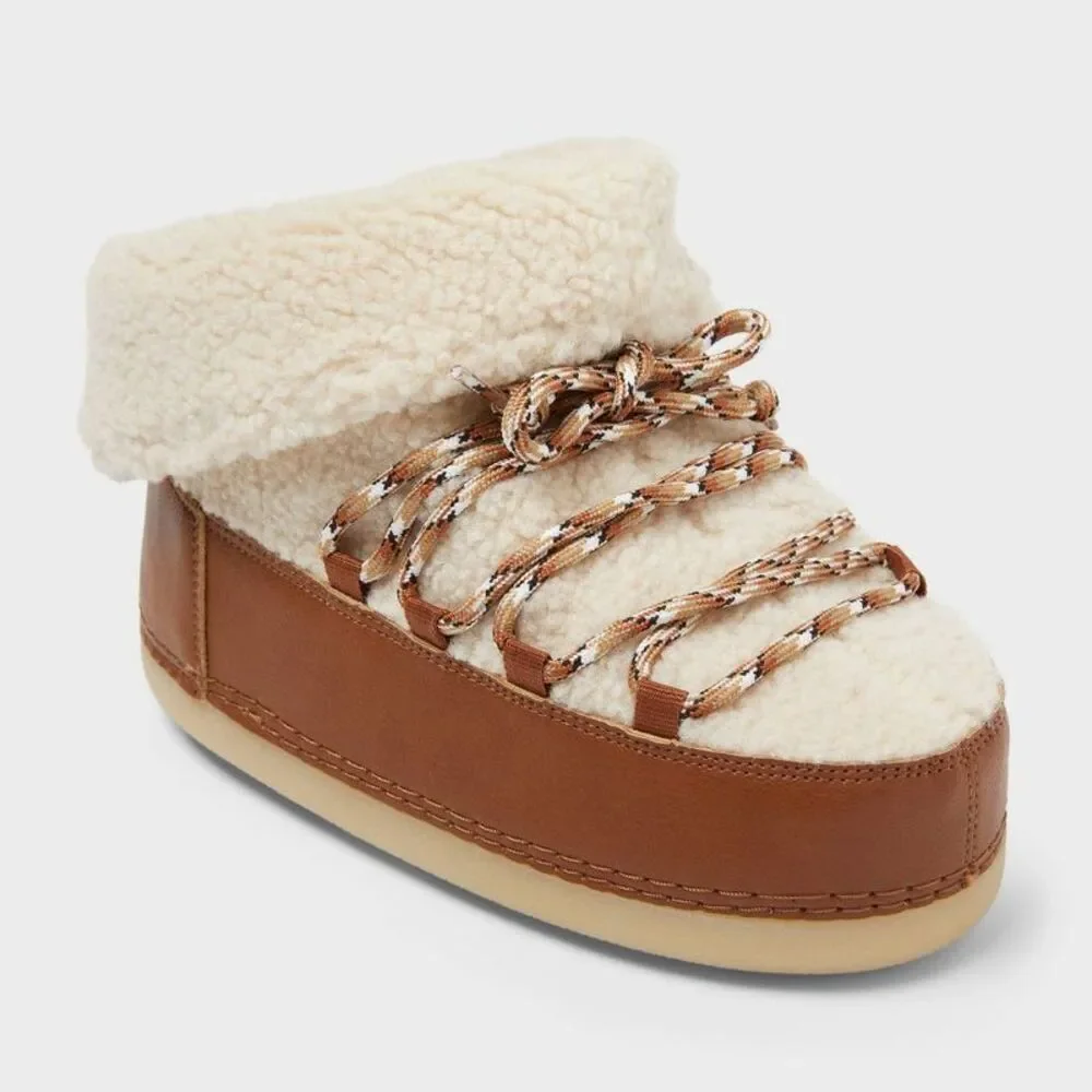 Women’s Zion Boots with Memory Foam Insole – Universal Thread Brown 7